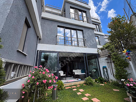 ÇAMLIK PANAROMAHİLL SİTESİNDE SATILIK BAHÇELİ 2+2 VİLLA